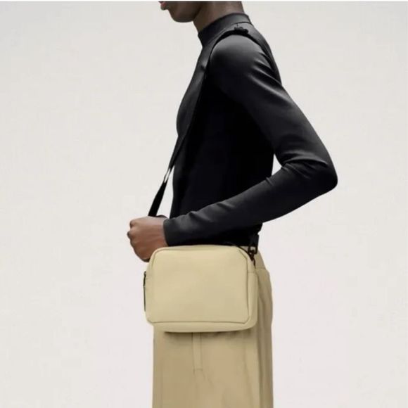 RAINS Box Bag Sand - Picture 2 of 6